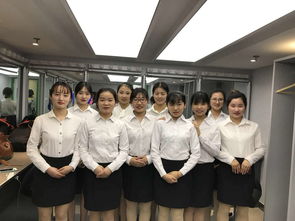 秘書系禮儀隊(duì)助力市級(jí)機(jī)關(guān)五一勞動(dòng)節(jié)表彰大會(huì)志愿服務(wù)